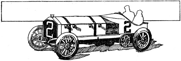 Первым рекордным автомобилем с двумя двигателями был 'Летучий голландец' американца Боудена. Он установил вдоль два мотора 'Мерседес' общим объемом 18,4 л и мощностью 120 л. с. В январе 1905 года на автомобиле достигнута скорость 176,621 км/ч